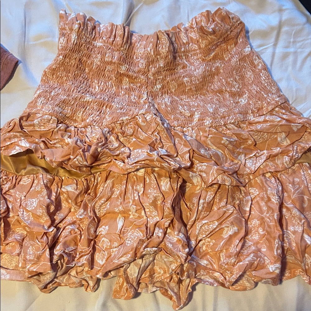 Chic Ruffled Mini Skirt in Peach